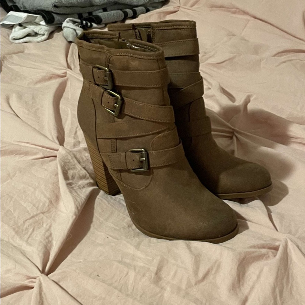 just fab, size 9
